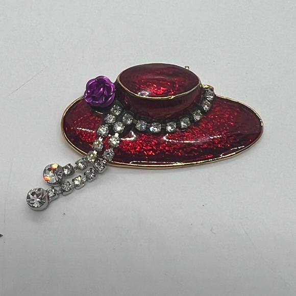 Red hat society vintage brooch bundle